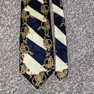 Vintage blue and cream striped silk tie